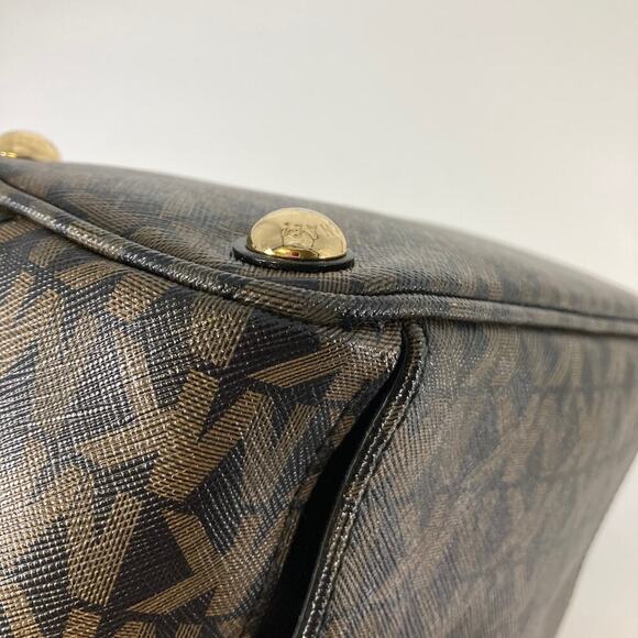 MICHAEL KORS, BLACK AND BROWN SIGNATURE PRINT SHOULDER BAG - Picture 12 of 16